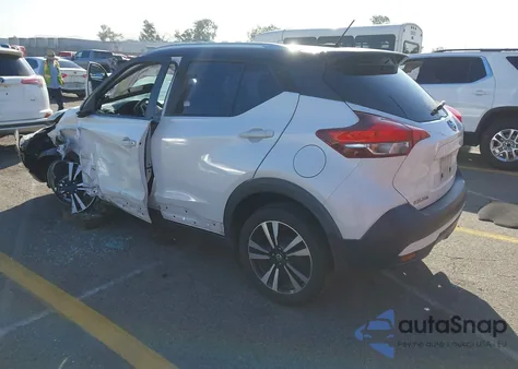 2018 Nissan Kicks Sr from USA, damaged, VIN 3N1CP5CU2JL526318